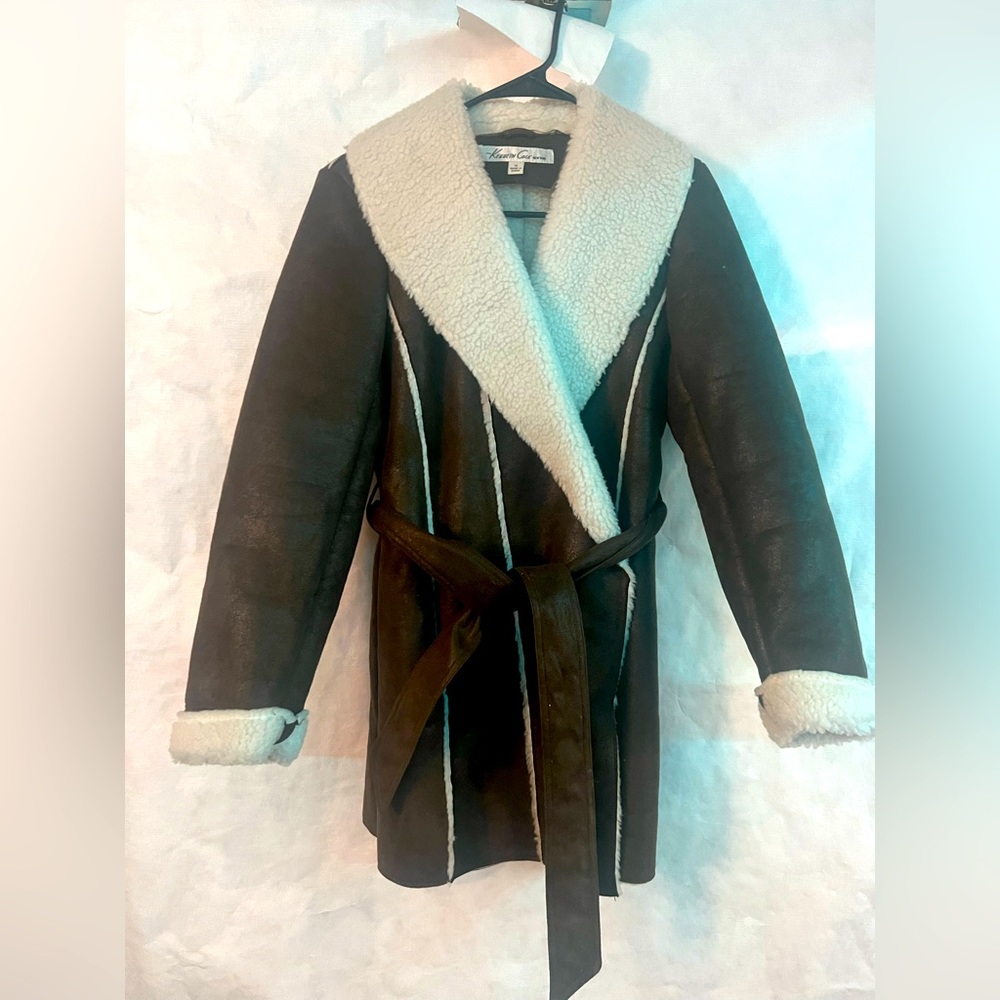 Kenneth Cole mid length warm